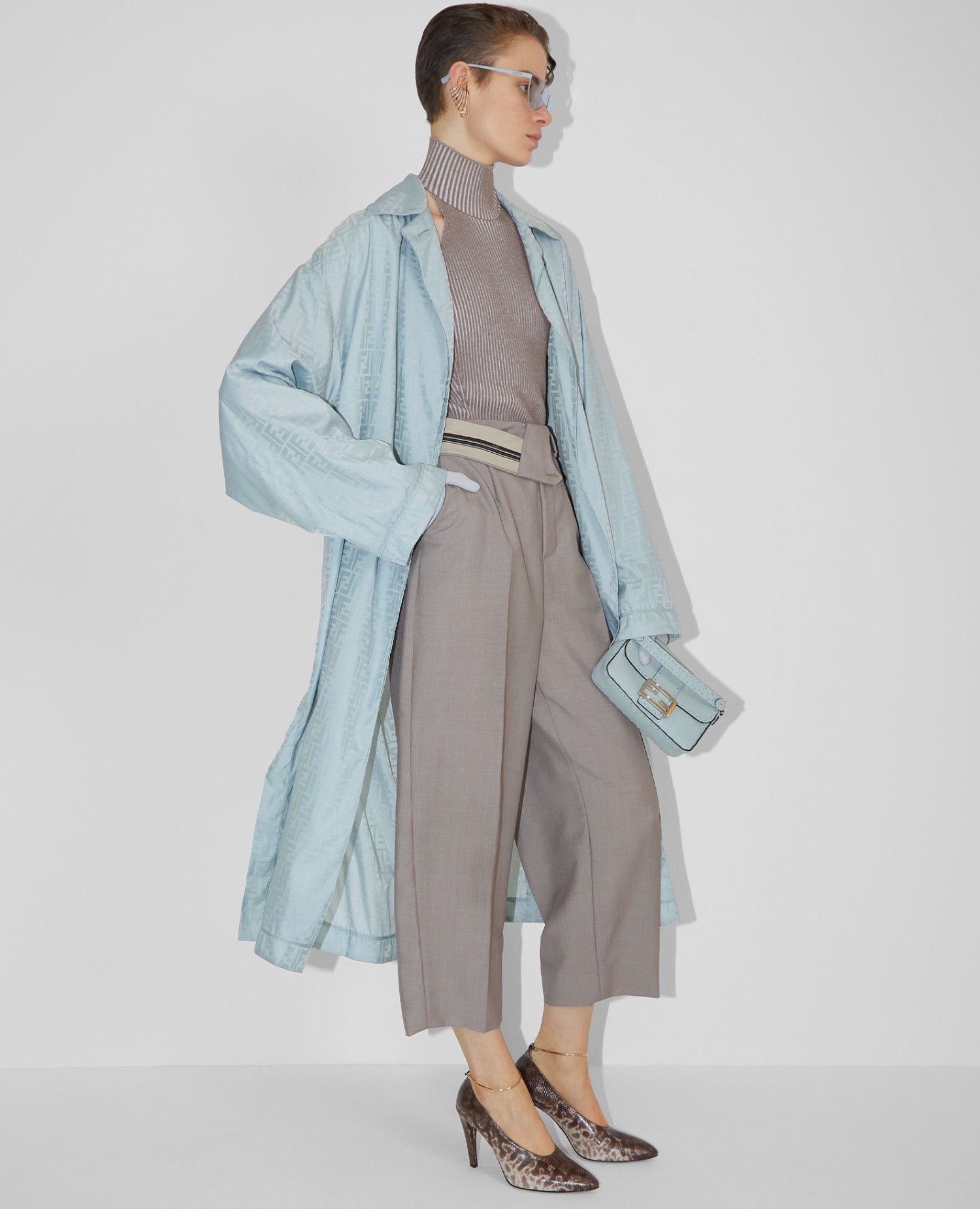 حقيبة فندي باغيت ميني أزرق