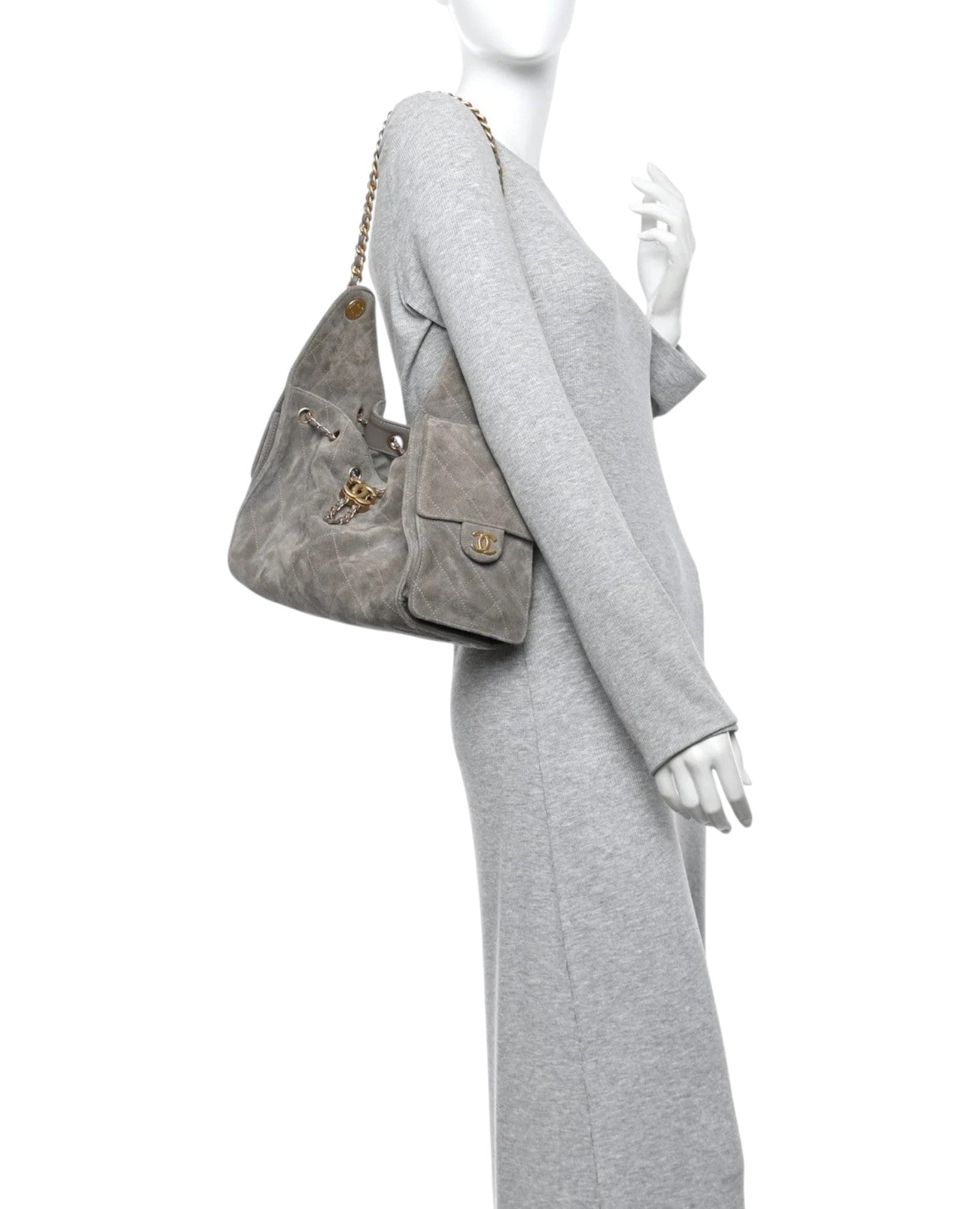 حقيبة شانيل 25 سمول سويدي رمادي غامق