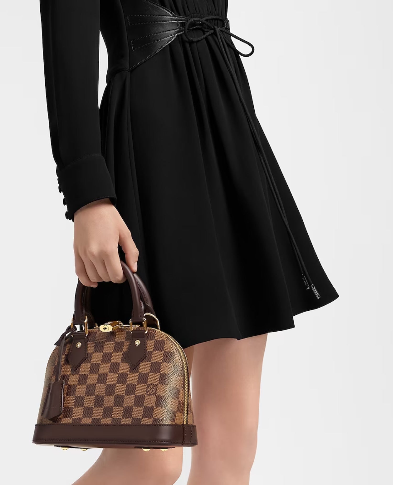 حقيبة لوي فيتون ألما BB دامير إيبين