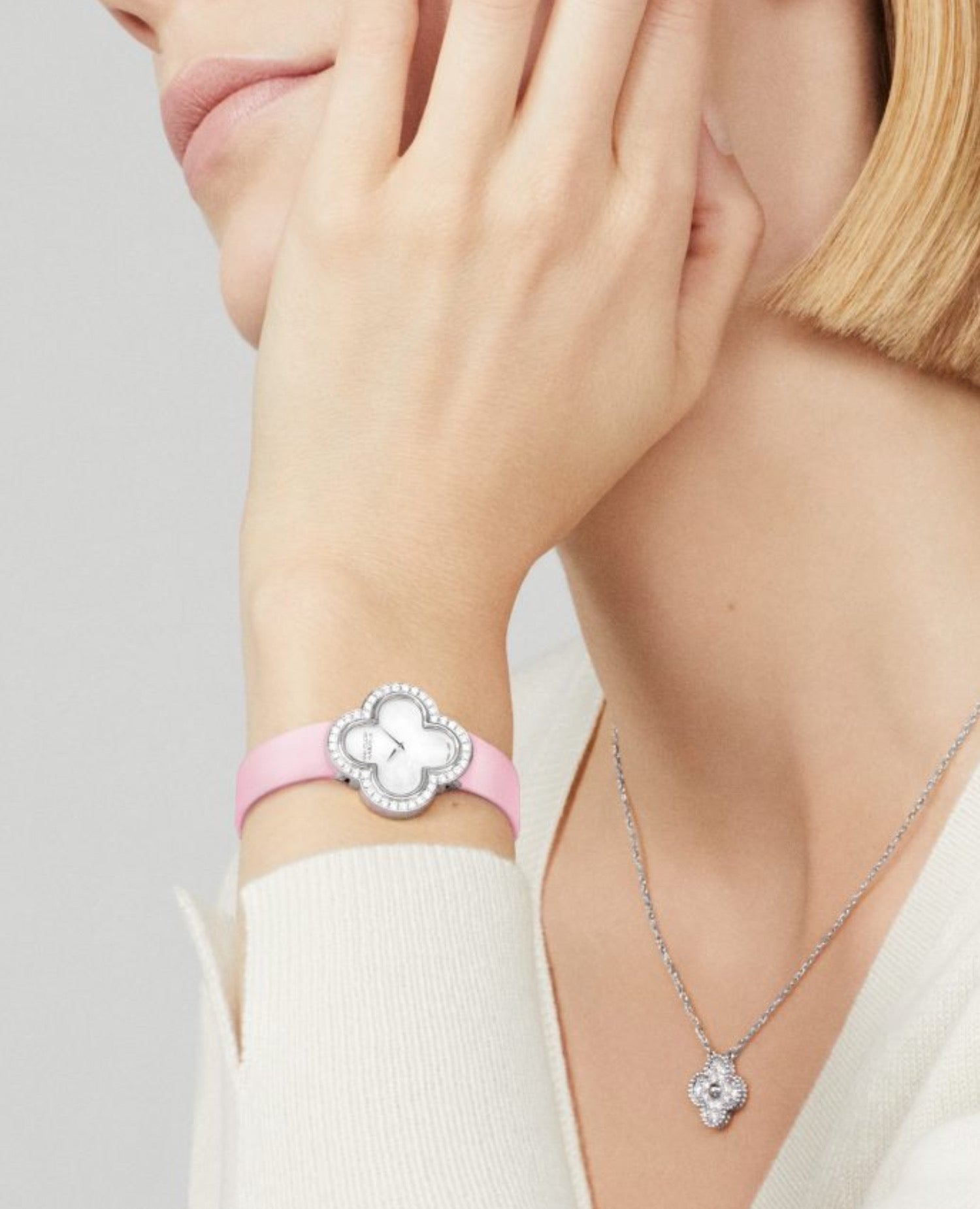 VCF Vintage Alhambra pendant, White Gold, Diamond