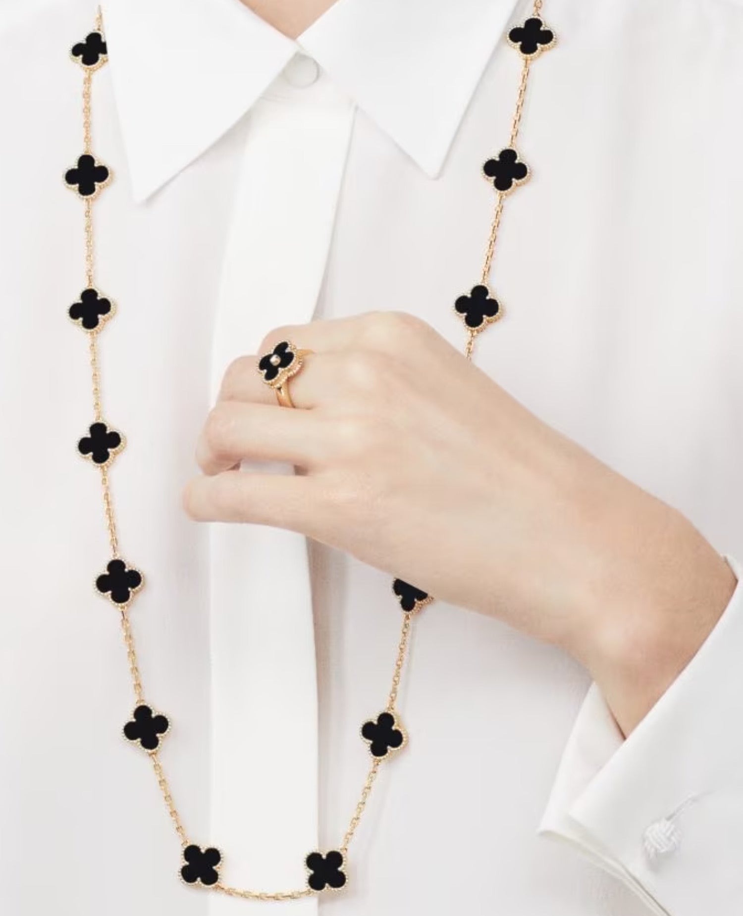 VCF Vintage Alhambra Ring, yellow gold, Diamond, Onyx