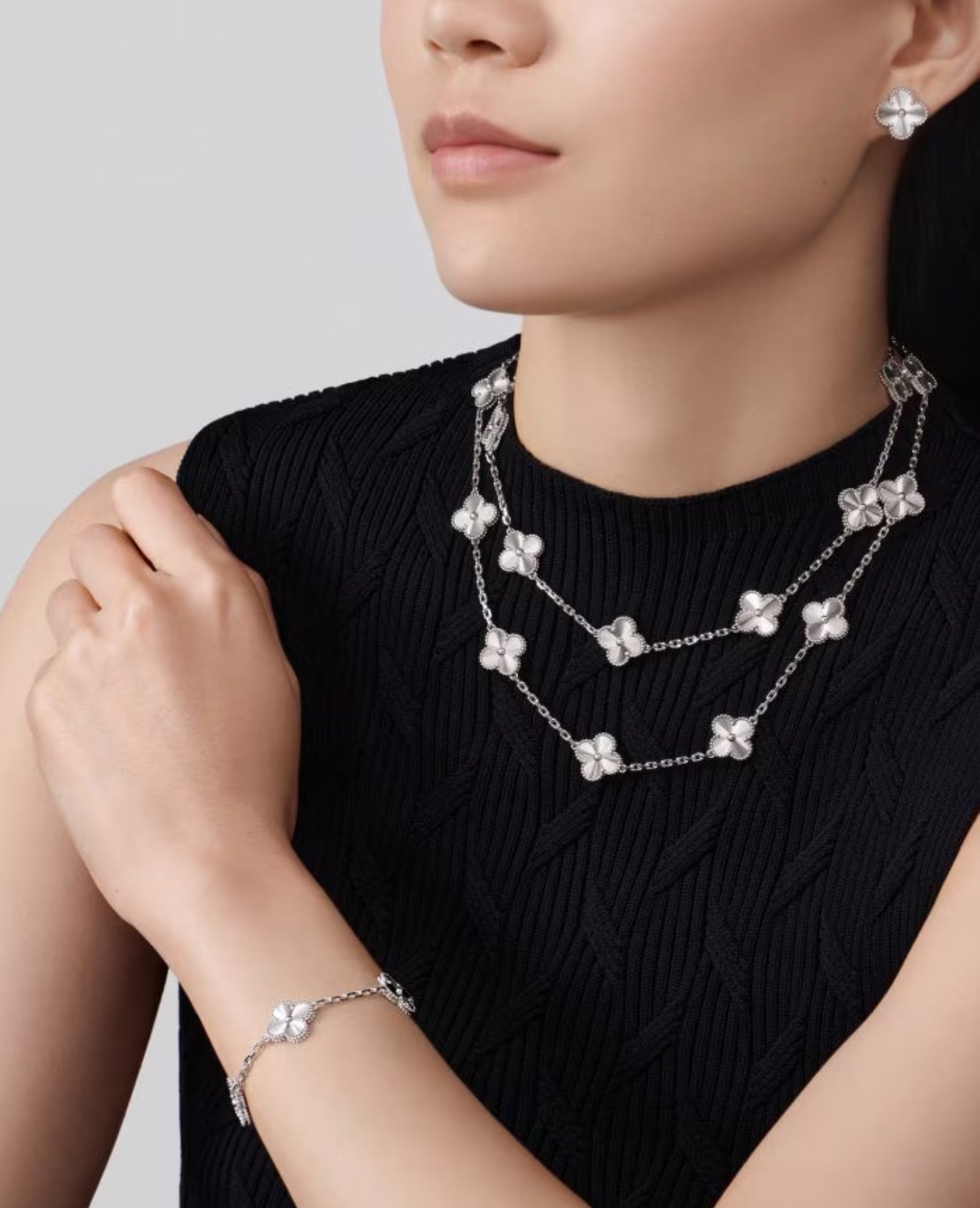 VCF Vintage Alhambra long necklace, 20 motifs, white gold