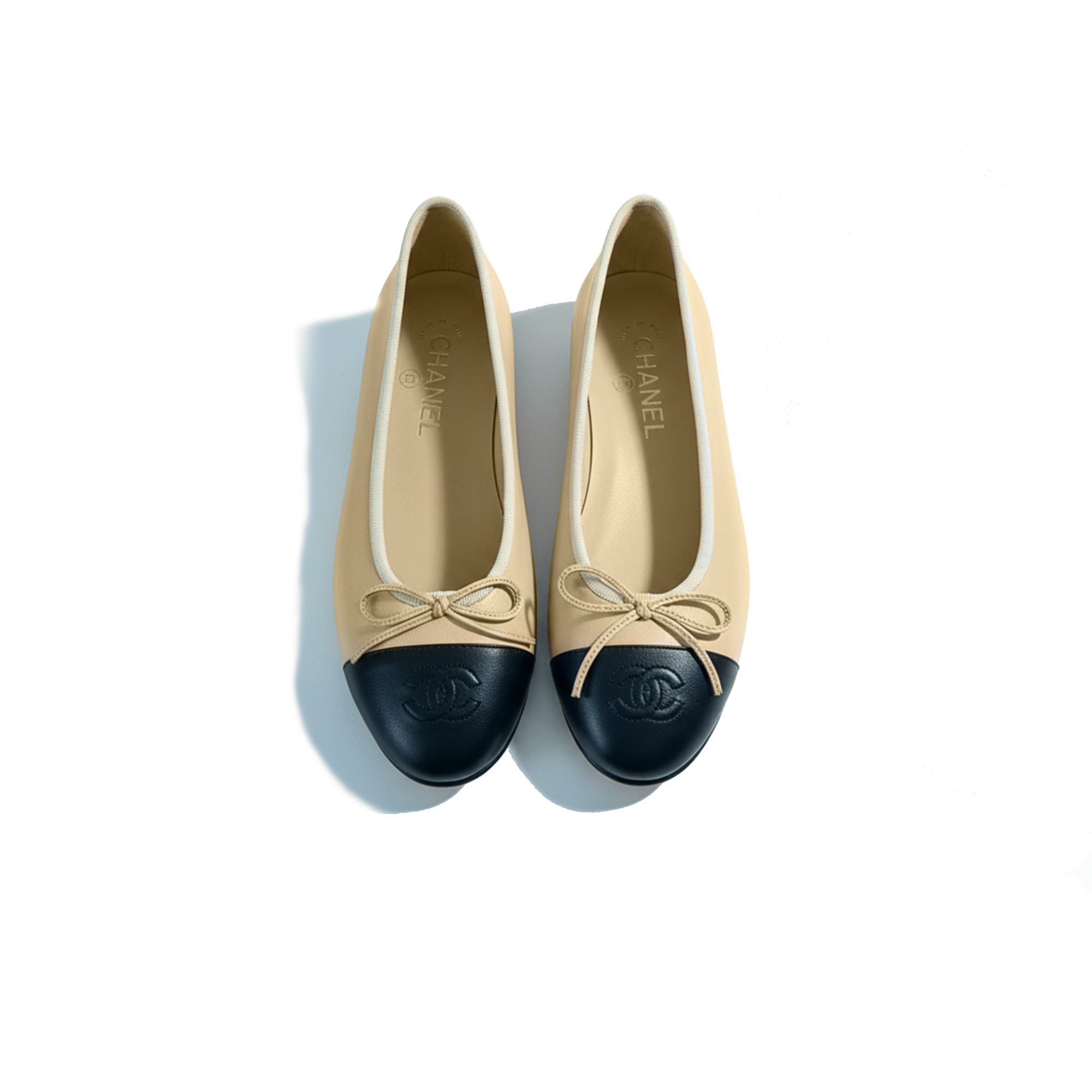 باليرينا شانيل جلد ستاتيك بيجية